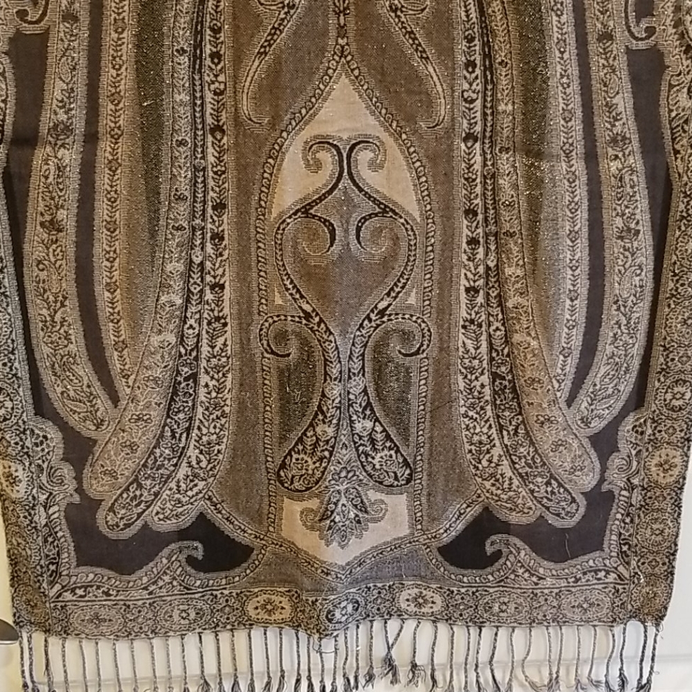 Scarf/wrap - Picture 3 of 6